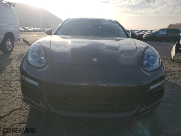2014 Porsche Panamera S E-Hybrid with VIN WP0AD2A77EL044731, listed as a Copart auction lot 82918834 with 41,296 mi miles and Salvage Title. Bid and sale history available at carsss.com. Image 5.