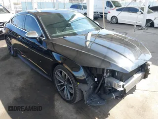 2019 Audi S5 Sportback Premium Plus z VIN WAUB4CF50KA090648, wystawiony jako IAAI lot #42073002 z przebiegiem 39 185 mil mil oraz . Historia ofert i sprzedaży dostępna na DreamBid. Obrazek 1.