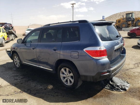 2013 Toyota Highlander with VIN 5TDBK3EH8DS208567, listed as a Copart auction lot 48916245 with 123,604 mi miles and Salvage Title. Bid and sale history available at carsss.com. Image 2.