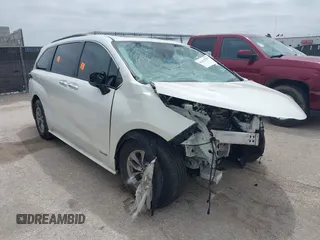 2021 Toyota Sienna XLE with VIN 5TDYRKEC9MS031404, listed as a IAAI auction lot 42412587 with Not provided miles and . Bid and sale history available at DreamBid. Image 1.