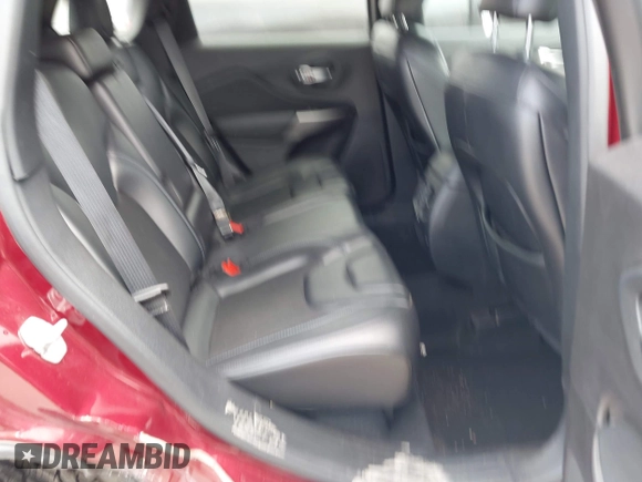 2021 Jeep Cherokee Altitude z VIN 1C4PJLLB0MD155026, wystawiony jako IAAI lot #42204298 z przebiegiem 63 491 mil mil oraz . Historia ofert i sprzedaży dostępna na DreamBid. Obrazek 8.