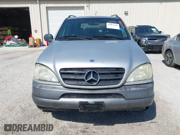 1998 Mercedes-Benz M 320/430/500 with VIN 4JGAB54E4WA028044, listed as a IAAI auction lot 42013560 with 196,372 mi miles and . Bid and sale history available at DreamBid. Image 6.