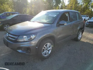 2017 Volkswagen Tiguan with VIN WVGHV7AXXHK031759, listed as a Copart auction lot 72346444 with 120,879 mi miles and Clean title. Bid and sale history available at DreamBid. Image 1.