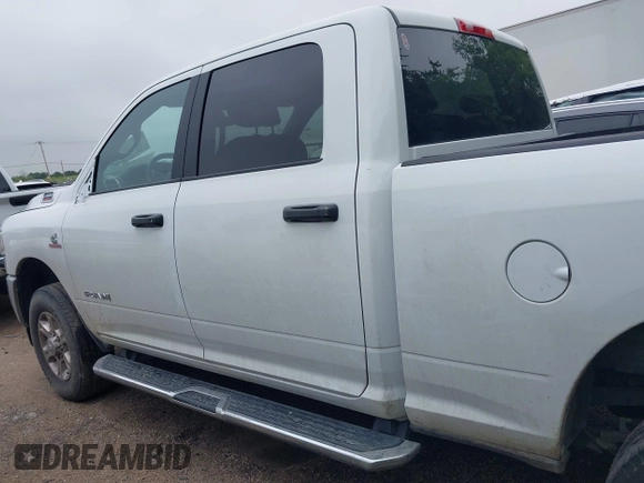 2024 Ram 2500 Big Horn with VIN 3C6UR5DL9RG283488, listed as a IAAI auction lot 42161804 with 35,172 mi miles. Bid and sale history available at carsss.com. Image 14.