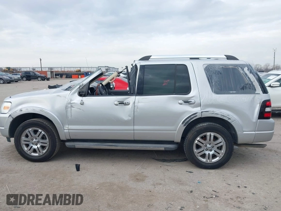 2010 Ford Explorer Limited with VIN 1FMEU7F89AUA84731, listed as a IAAI auction lot 41585563 with 142,598 mi miles. Bid and sale history available at carsss.com. Image 15.