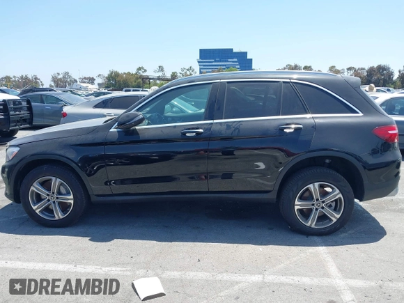 2019 Mercedes-Benz GLC 350e z VIN WDC0G5EB3KF619396, wystawiony jako IAAI lot #42353279 z przebiegiem 23 600 mil mil oraz . Historia ofert i sprzedaży dostępna na DreamBid. Obrazek 14.