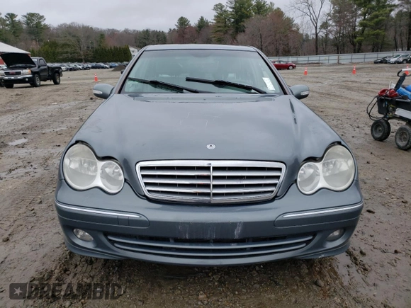 2007 Mercedes-Benz C with VIN WDBRF54J97F898836, listed as a Copart auction lot 51849735 with Not provided miles and Clean title. Bid and sale history available at DreamBid. Image 5.