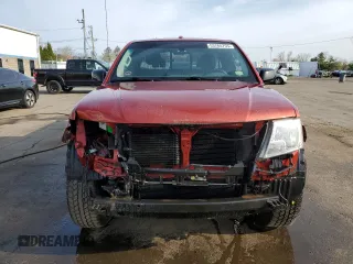 2014 Nissan Frontier SV with VIN 1N6AD0CU3EN745307, listed as a Copart auction lot 53785755 with 133,610 mi miles and Salvage title. Bid and sale history available at DreamBid. Image 5.