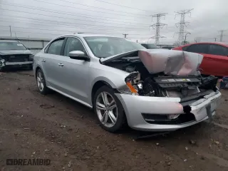 2014 Volkswagen Passat SE w/Sunroof with VIN 1VWBS7A33EC051984, listed as a Copart auction lot 85201944 with 89,312 mi miles and Salvage Title. Bid and sale history available at carsss.com. Image 4.