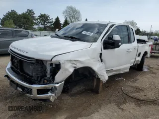 2017 Ford F-250 Lariat z VIN 1FT7W2BT0HEF44321, wystawiony jako Copart lot #54551995 z przebiegiem 84 485 mil mil oraz Szkoda całkowita • Salvage title. Historia ofert i sprzedaży dostępna na DreamBid. Obrazek 1.