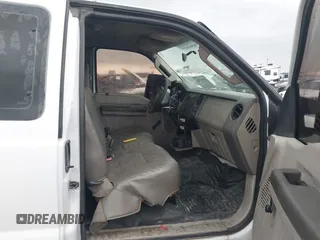 2008 Ford Super Duty F-250 SRW XL with VIN 1FTSX20R78EB67467, listed as a IAAI auction lot 41945924 with 98,158 mi miles. Bid and sale history available at carsss.com. Image 5.