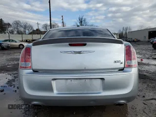 2012 Chrysler 300 S with VIN 2C3CCABG9CH313010, listed as a Copart auction lot 43516525 with 106,378 mi miles and Salvage Title. Bid and sale history available at carsss.com. Image 6.