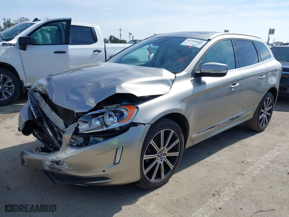 2016 Volvo XC60 T5 Drive-E Premier with VIN YV440MDK1G2854334, listed as a IAAI auction lot 41580888 with 49,765 mi miles. Bid and sale history available at carsss.com. Image 17.