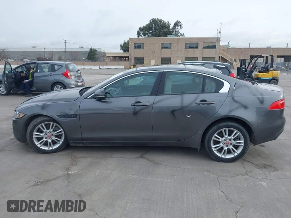 2017 Jaguar XE 25t Premium with VIN SAJAD4BG0HA975017, listed as a IAAI auction lot 41589536 with 40,136 mi miles. Bid and sale history available at carsss.com. Image 13.