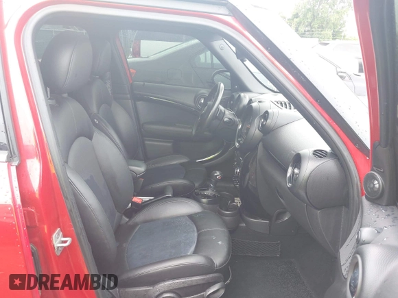 2015 MINI Countryman S with VIN WMWZC3C57FWT04338, listed as a IAAI auction lot 42524134 with 52,137 mi miles and . Bid and sale history available at DreamBid. Image 5.