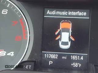 2011 Audi S4 Premium Plus z VIN WAUBGAFL7BA079009, wystawiony jako IAAI lot #42309921 z przebiegiem 117 662 mil mil oraz . Historia ofert i sprzedaży dostępna na DreamBid. Obrazek 7.