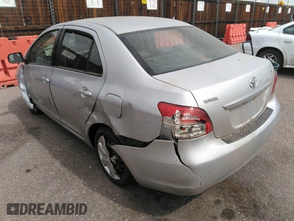 2007 Toyota Yaris with VIN JTDBT923571090567, listed as a IAAI auction lot 41838833 with Not Provided miles. Bid and sale history available at carsss.com. Image 3.