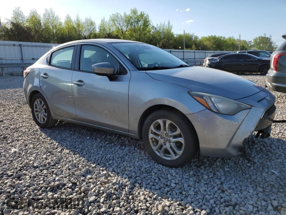 2016 Scion iA with VIN 3MYDLBZV6GY104450, listed as a Copart auction lot 52355255 with 195,958 mi miles and Salvage Title. Bid and sale history available at carsss.com. Image 4.