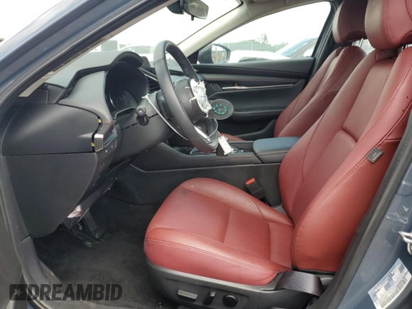 2025 Mazda 3 S Carbon Edition with VIN 3MZBPBCM2SM455573, listed as a Copart auction lot 54517615 with 3,844 mi miles and Clean Title. Bid and sale history available at DreamBid. Image 7.