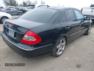 2009 Mercedes-Benz E-Class Luxury 3.5L with VIN WDBUF56X09B409861, listed as a IAAI auction lot 41861818 with 175,491 mi miles. Bid and sale history available at carsss.com. Image 4.