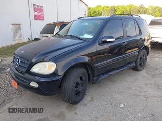 2004 Mercedes-Benz M 350 with VIN 4JGAB57E24A505420, listed as a IAAI auction lot 42070034 with 228,002 mi miles and . Bid and sale history available at carsss.com. Image 2.