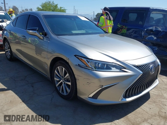 2021 Lexus ES 300h with VIN 58ACA1C1XMU007576, listed as a IAAI auction lot 42302934 with 24,614 mi miles and . Bid and sale history available at DreamBid. Image 1.