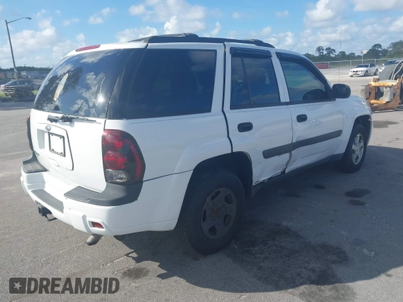 2005 Chevrolet TrailBlazer LT with VIN 1GNDT13S052380505, listed as a IAAI auction lot 40809454 with 139,395 mi miles and . Bid and sale history available at DreamBid. Image 4.