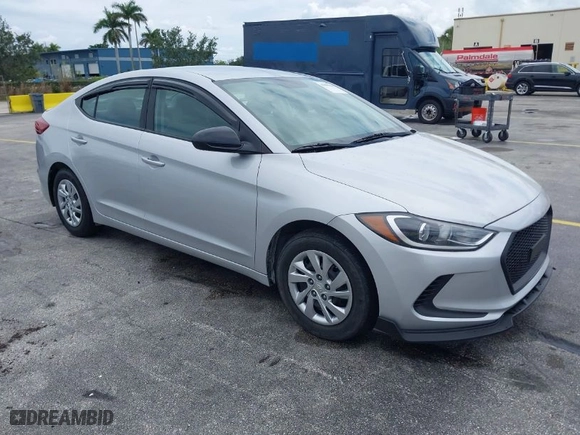 2018 Hyundai Elantra SE with VIN KMHD74LF8JU471498, listed as a IAAI auction lot 42006616 with 76,147 mi miles. Bid and sale history available at carsss.com. Image 1.