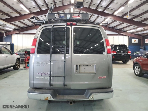2006 GMC Savana Cargo Van YF7 Upfitter with VIN 1GDFH15T461162417, listed as a Copart auction lot 72986914 with 147,424 mi miles and Clean Title. Bid and sale history available at carsss.com. Image 6.