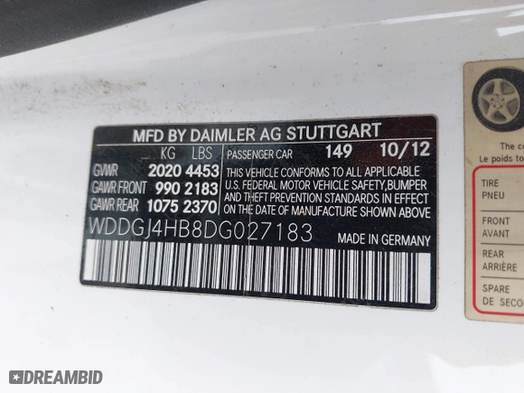 2013 Mercedes-Benz C-Class C 250 with VIN WDDGJ4HB8DG027183, listed as a IAAI auction lot 41912263 with 119,815 mi miles. Bid and sale history available at carsss.com. Image 9.