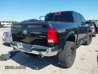 2018 Ram 1500 Big Horn z VIN 1C6RR7LT4JS111224, wystawiony jako IAAI lot #42084424 z przebiegiem 74 835 mil mil oraz . Historia ofert i sprzedaży dostępna na DreamBid. Obrazek 4.