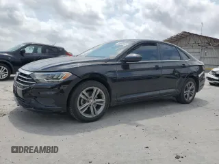2020 Volkswagen Jetta S z VIN 3VWCB7BU7LM026125, wystawiony jako Copart lot #54950845 z przebiegiem 127 771 mil mil oraz Czysty tytuł • Clean title. Historia ofert i sprzedaży dostępna na DreamBid. Obrazek 1.