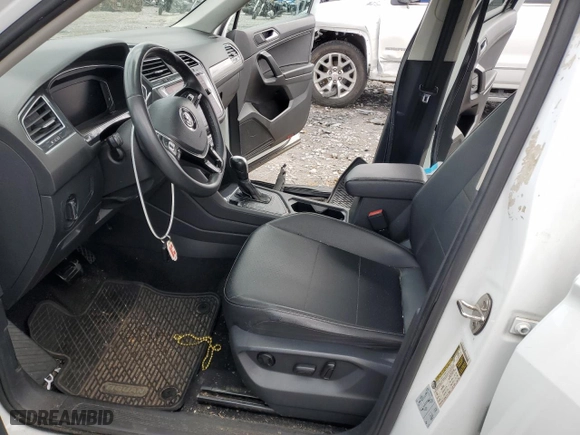 2020 Volkswagen Tiguan SE with VIN 3VV3B7AX3LM102634, listed as a Copart auction lot 47877745 with 132,701 mi miles and Salvage Title. Bid and sale history available at carsss.com. Image 7.
