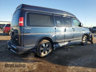 2005 GMC Savana Cargo Van YF7 Upfitter with VIN 1GDFH15T751187326, listed as a Copart auction lot 81948094 with 198,473 mi miles and Salvage Title. Bid and sale history available at carsss.com. Image 3.