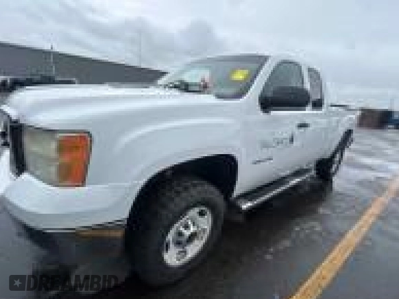 2011 GMC Sierra 2500HD Work Truck z VIN 1GT22ZCGXBZ435266, wystawiony jako IAAI lot #42532692 z przebiegiem 222 069 mil mil oraz . Historia ofert i sprzedaży dostępna na DreamBid. Obrazek 47.