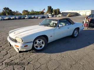 1995 Jaguar XJS with VIN SAJNX2741SC199729, listed as a Copart auction lot 76290164 with 199,627 mi miles and Clean Title. Bid and sale history available at carsss.com. Image 1.