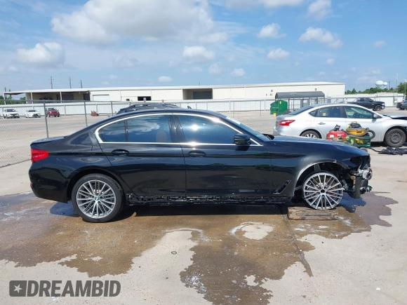 2019 BMW 5 Series 530i with VIN WBAJA5C50KWW02304, listed as a IAAI auction lot 42338536 with 29,049 mi miles and . Bid and sale history available at DreamBid. Image 14.