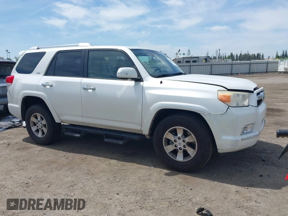 2010 Toyota 4Runner SR5 z VIN JTEZU5JR4A5003392, wystawiony jako IAAI lot #42085983 z przebiegiem 236 299 mil mil oraz . Historia ofert i sprzedaży dostępna na DreamBid. Obrazek 13.