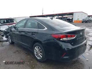 2018 Hyundai Sonata SE with VIN 5NPE24AF8JH659684, listed as a IAAI auction lot 41458940 with 134,989 mi miles and . Bid and sale history available at carsss.com. Image 3.