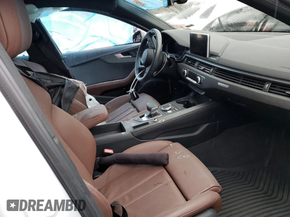 2019 Audi A4 Premium Plus with VIN WAUENAF45KN011604, listed as a Copart auction lot 59967812 with 33,399 mi miles. Bid and sale history available at carsss.com. Image 5.