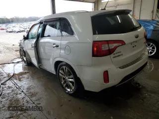 2014 Kia Sorento SX Limited with VIN 5XYKW4A77EG465919, listed as a Copart auction lot 44125355 with 193,544 mi miles and Salvage Title. Bid and sale history available at carsss.com. Image 2.