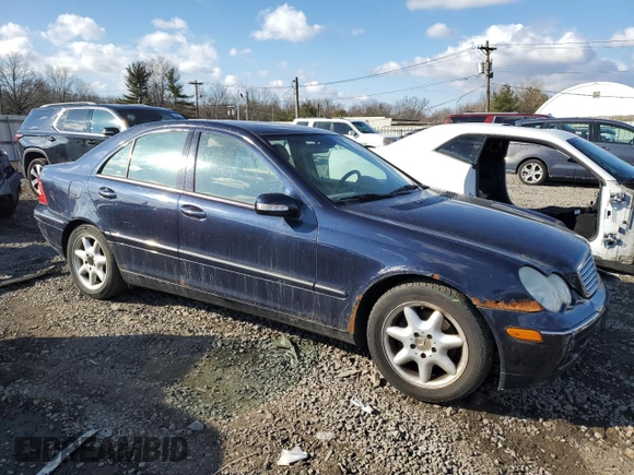 2002 Mercedes-Benz C 230/260/280/320 with VIN WDBRF61J42F262487, listed as a Copart auction lot 47354225 with 128,238 mi miles and Salvage Title. Bid and sale history available at DreamBid. Image 4.