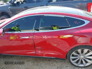 2013 Tesla Model S Performance with VIN 5YJSA1CP6DFP17689, listed as a IAAI auction lot 42483390 with 51,432 mi miles and . Bid and sale history available at DreamBid. Image 15.