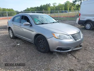 2014 Chrysler 200 LX with VIN 1C3CCBAB8EN142630, listed as a IAAI auction lot 41989868 with 193,386 mi miles. Bid and sale history available at carsss.com. Image 1.
