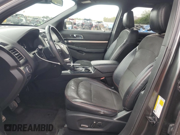2018 Ford Explorer XLT z VIN 1FM5K7DH8JGA42798, wystawiony jako Copart lot #59027985 z przebiegiem 92 088 mil mil oraz Szkoda całkowita • Salvage title. Historia ofert i sprzedaży dostępna na DreamBid. Obrazek 7.