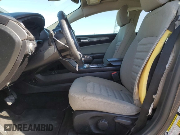 2019 Ford Fusion S with VIN 3FA6P0G76KR108463, listed as a Copart auction lot 54140365 with 111,908 mi miles and Salvage Title. Bid and sale history available at DreamBid. Image 7.