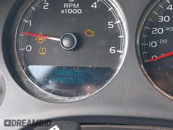2007 Chevrolet Tahoe LT with VIN 1GNFC13047R176064, listed as a IAAI auction lot 42507367 with 245,075 mi miles and . Bid and sale history available at DreamBid. Image 16.