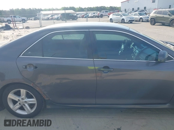2014 Toyota Camry L with VIN 4T1BF1FK5EU744839, listed as a IAAI auction lot 42101173 with 255,137 mi miles. Bid and sale history available at carsss.com. Image 13.
