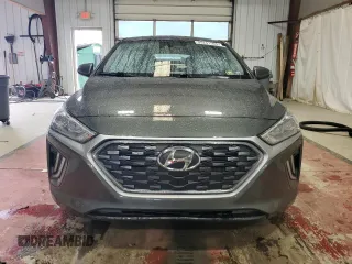 2021 Hyundai Ioniq SE z VIN KMHC75LC9MU258183, wystawiony jako Copart lot #55241505 z przebiegiem 93 854 mil mil oraz Szkody całkowita. Historia ofert i sprzedaży dostępna na DreamBid. Obrazek 5.