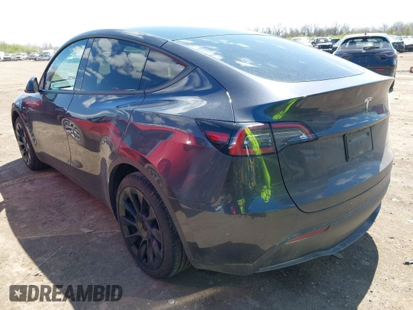 2024 Tesla Model Y Long Range with VIN 7SAYGAEE4RF078906, listed as a IAAI auction lot 42051207 with Not Provided miles and . Bid and sale history available at DreamBid. Image 3.